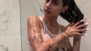 Mia Khalifa Onlyfans Shower Video Leaked