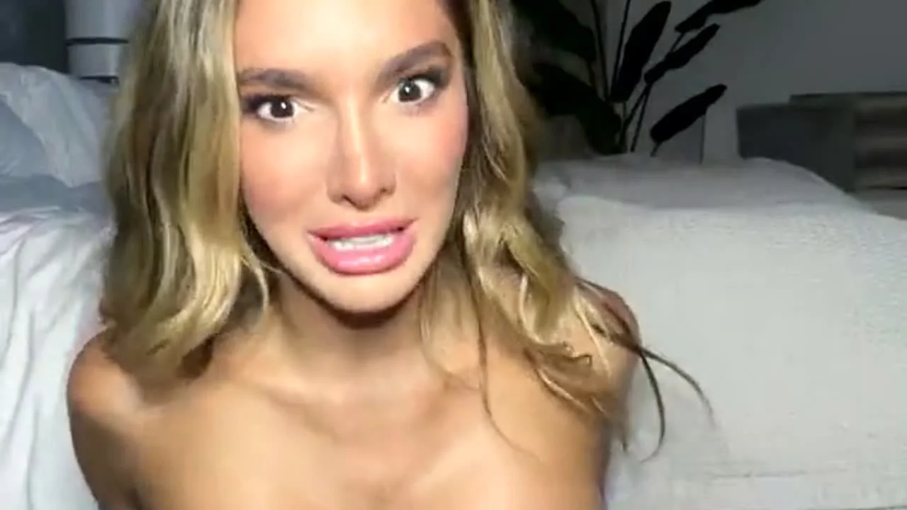 Lyna Perez Blue Dress Livestream Video Leaked